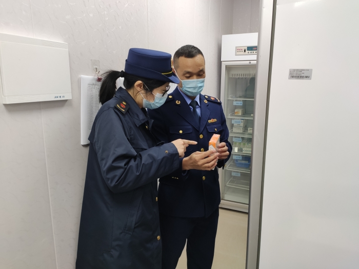 图为检查现场。 图为检查现场。