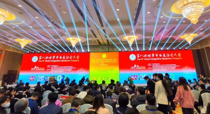 图为颁奖仪式现场 图为颁奖仪式现场