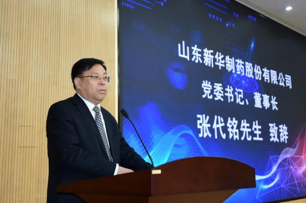 张代铭 张代铭